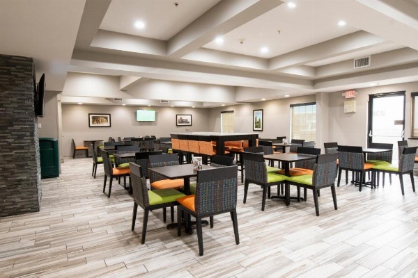 Comfort Inn & Suites Near Medical Center image 42